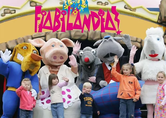 Hollywood מלון 3*