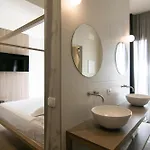 Hollywood Hotel 3*
