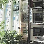 Hollywood Hotel 3*